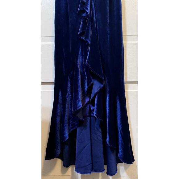 NWT Miss Circle Navy Blue Velvet Corset Long Slit Gown Size Medium - Picture 3 of 16